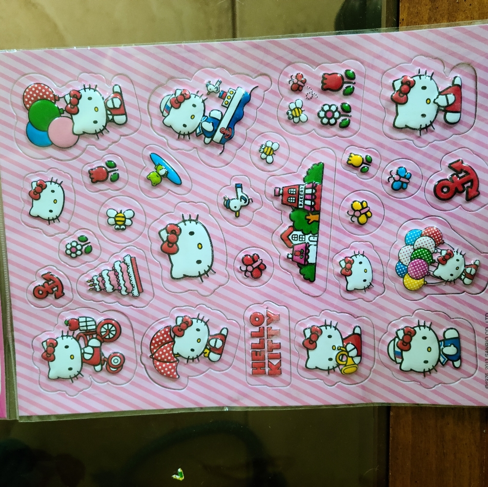 Hello Kitty Collectible Items - Picture 3 of 5